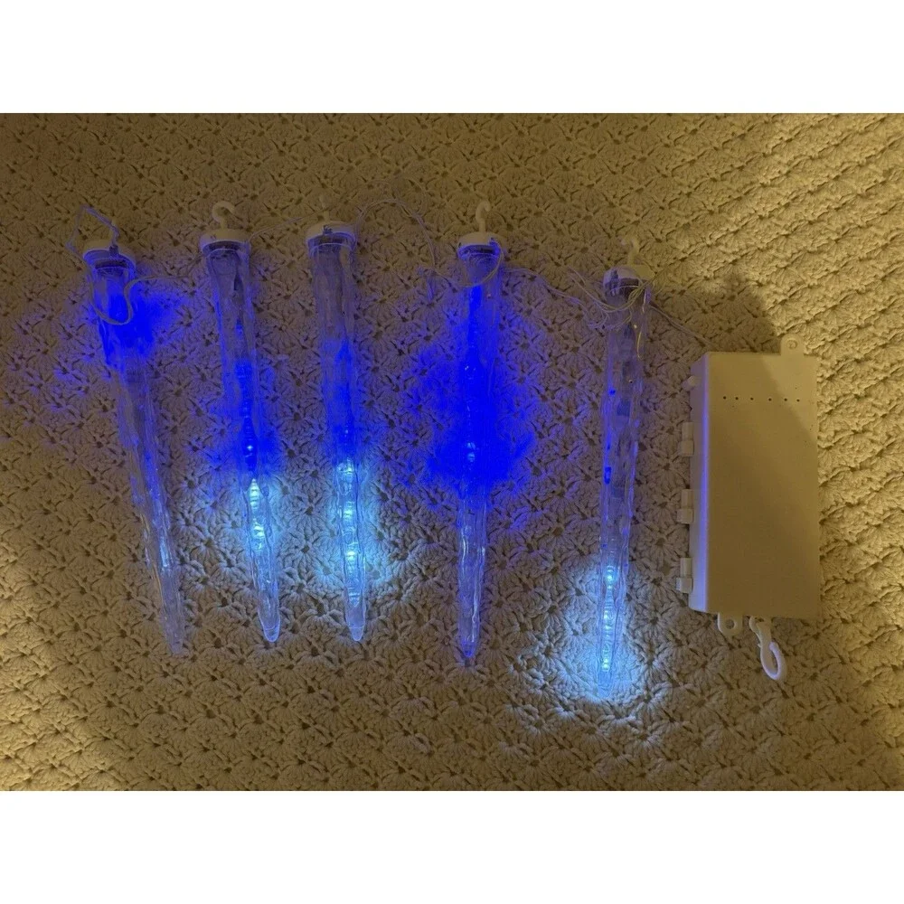 Vintage  LED Icicle Christmas 12” Lights 1 Strand Of 5 Requires 4 D Batteries